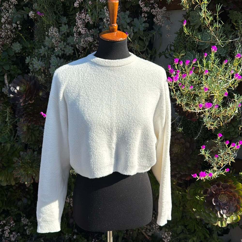 Cozy White Cropped Sweater